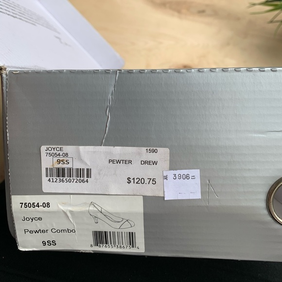 Ros Hommerson woman’s NWT heels - Picture 11 of 16